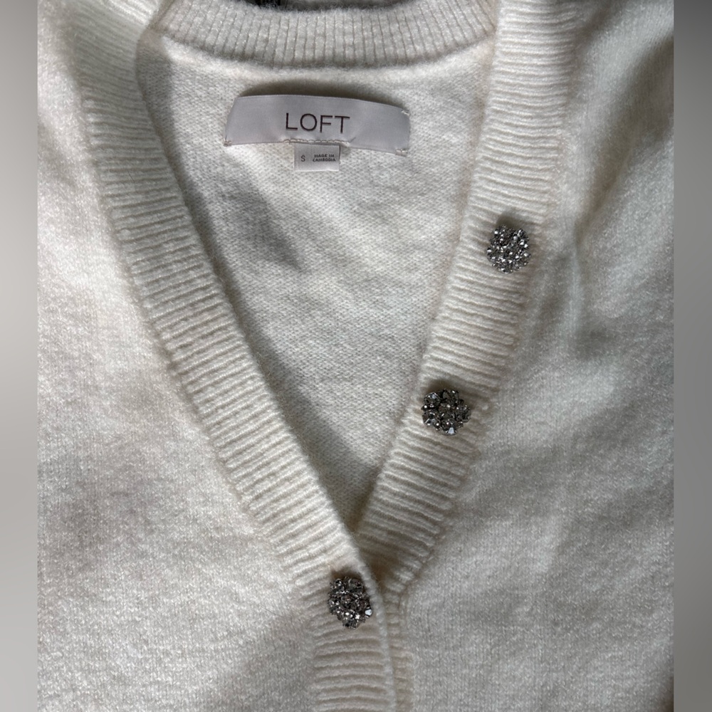 Lift Cream Sweater Gemstone Button Embellishments Sz S - Picture 3 of 3